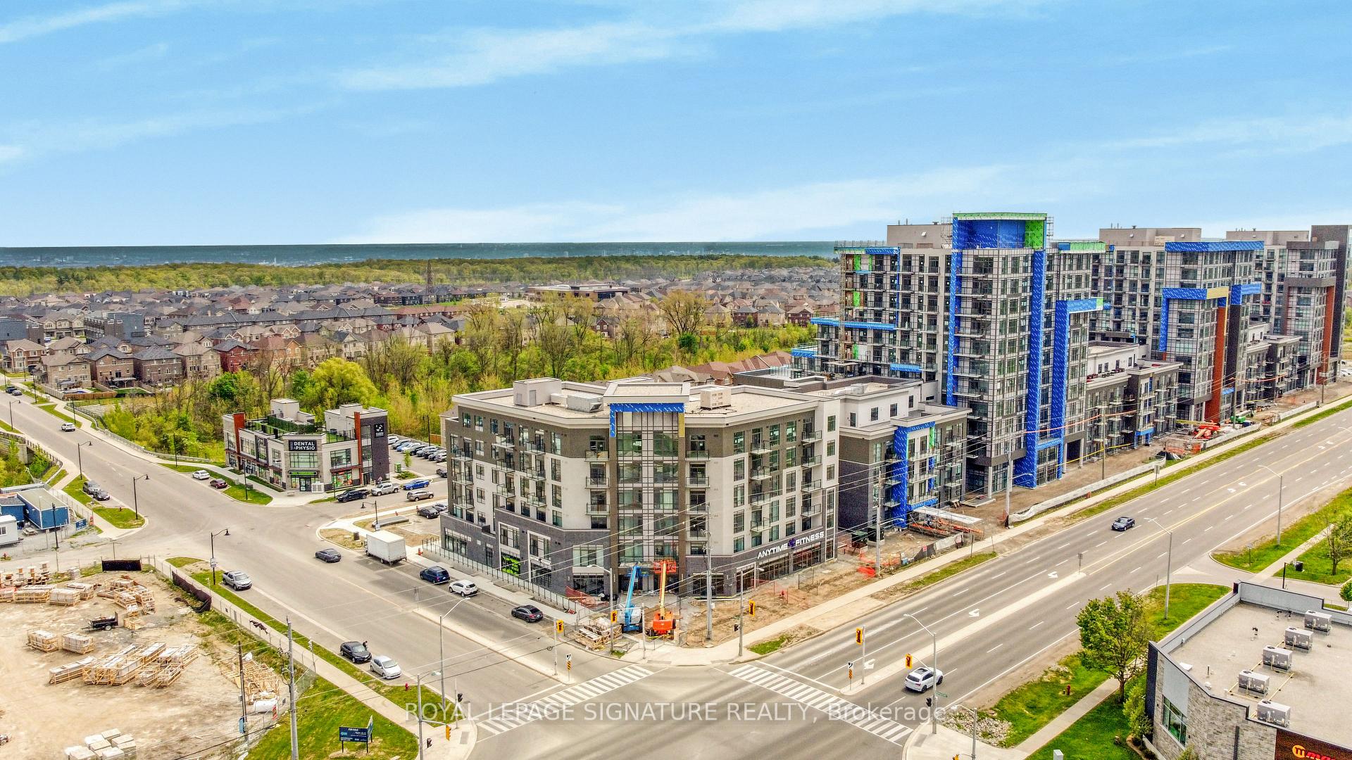 Photo 3 of Unit 437, 10 Mallard Trail, Hamilton, Waterdown — HOMEH