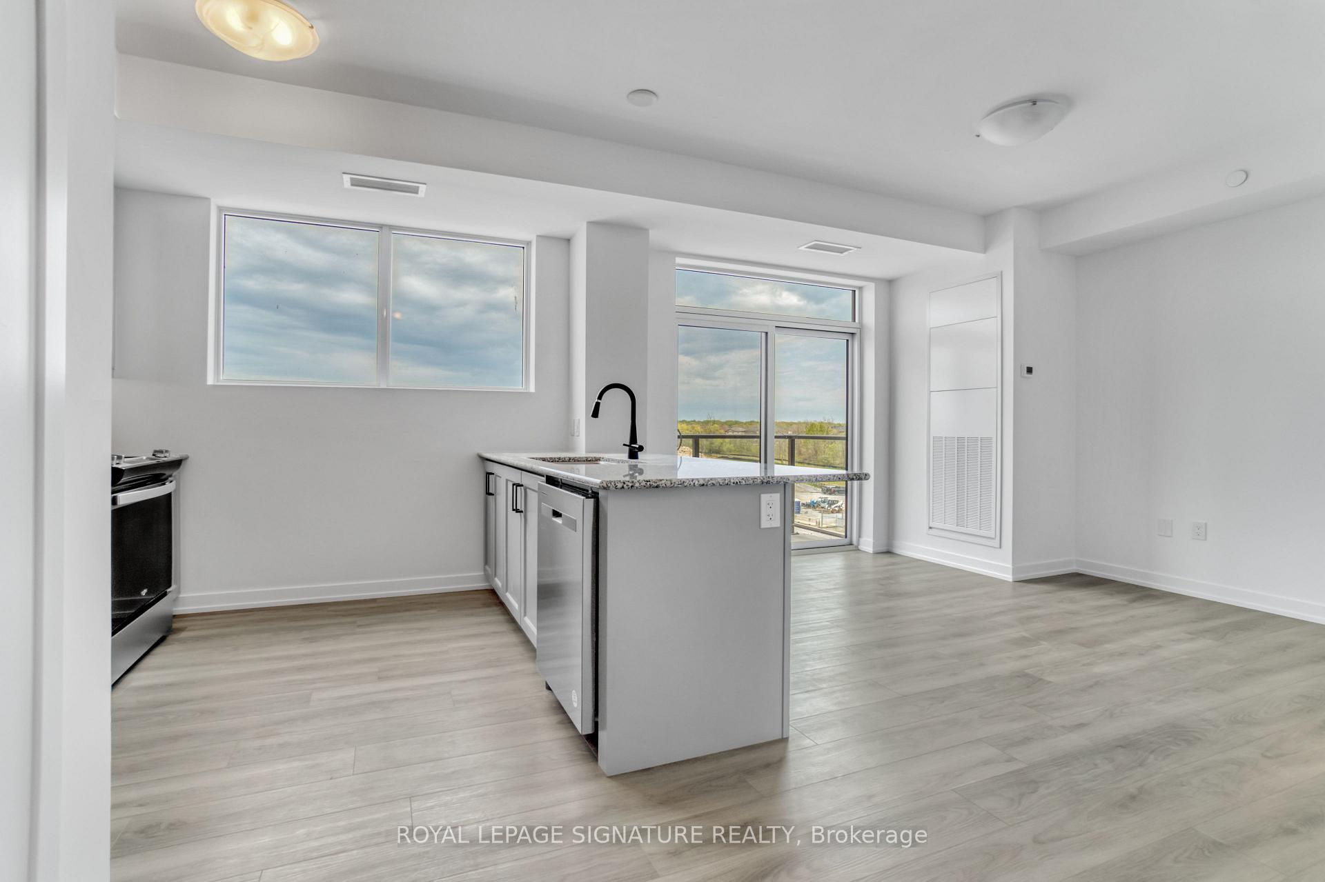 Photo 13 of Unit 437, 10 Mallard Trail, Hamilton, Waterdown — HOMEH