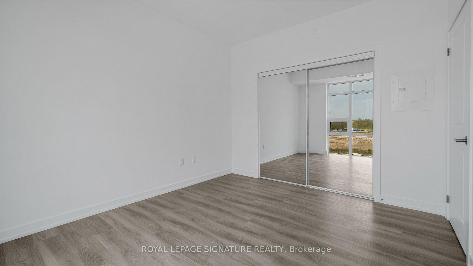 Photo 17 of Unit 437, 10 Mallard Trail, Hamilton, Waterdown — HOMEH