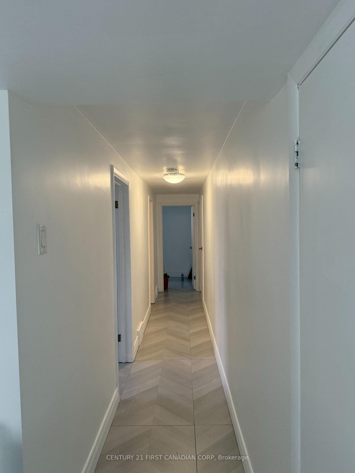 Photo 5 of Unit 1, 228 Burnside Drive, London, East I — HOMEH