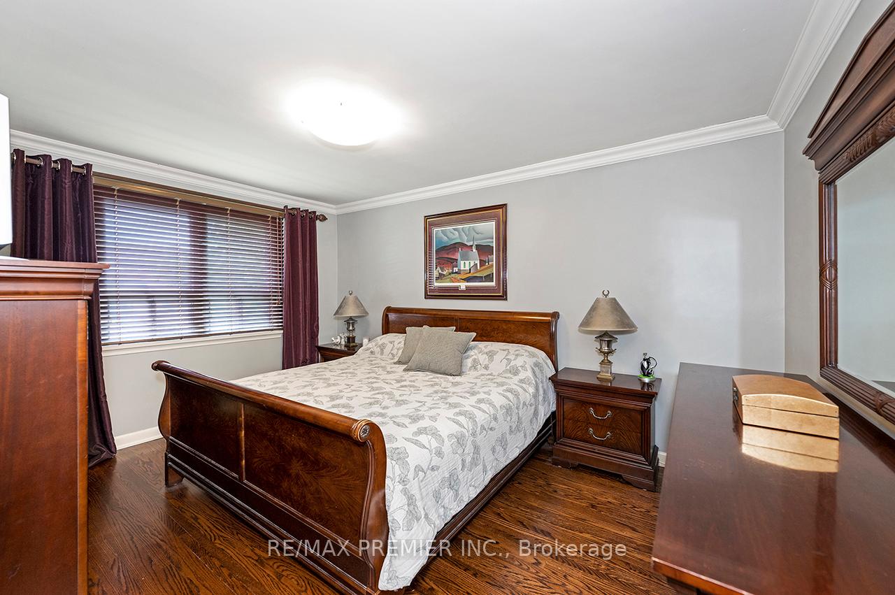 Photo 16 of 2894 Weston Road, North York, Humberlea-Pelmo Park — HOMEH