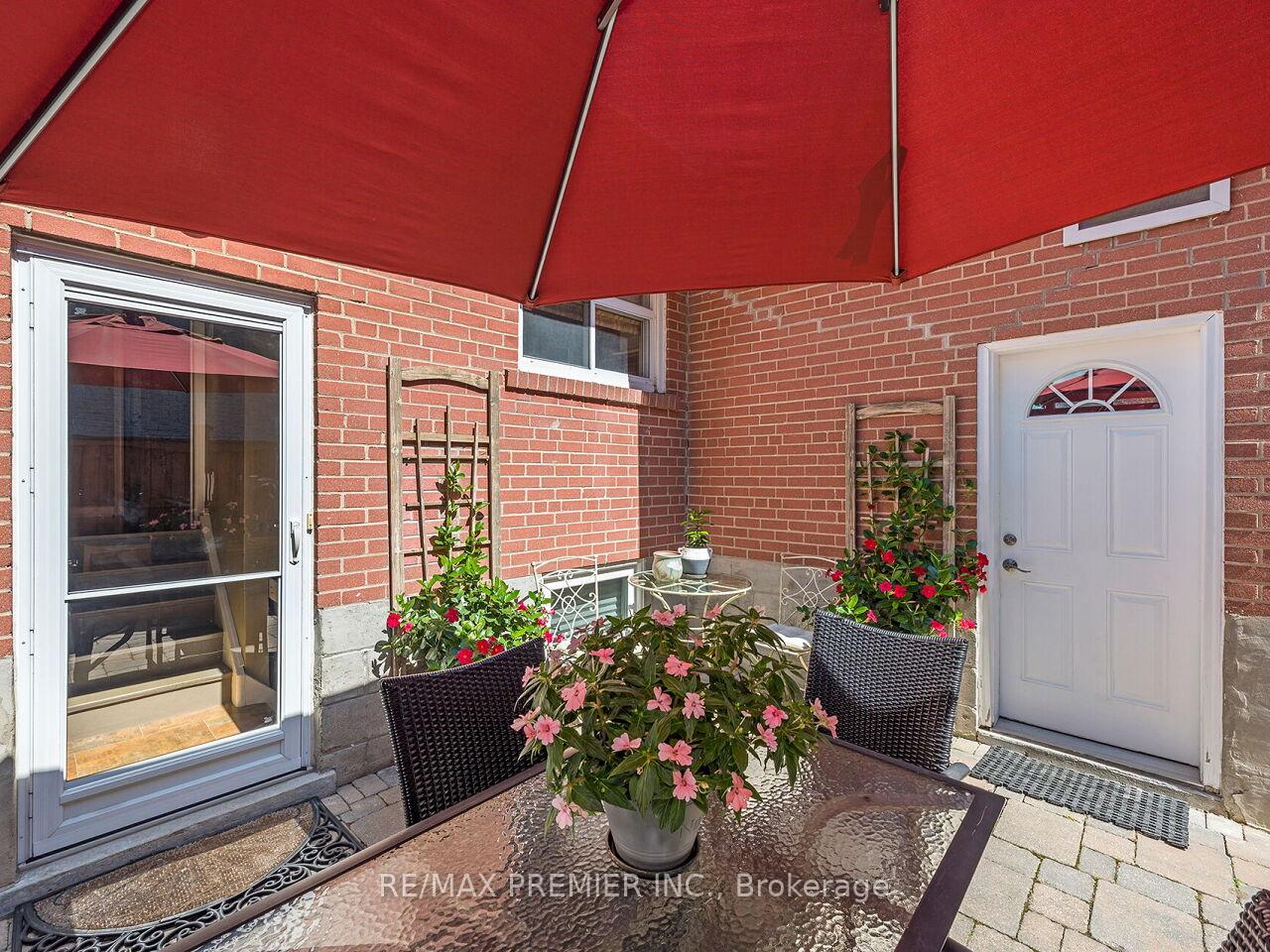 Photo 23 of 2894 Weston Road, North York, Humberlea-Pelmo Park — HOMEH