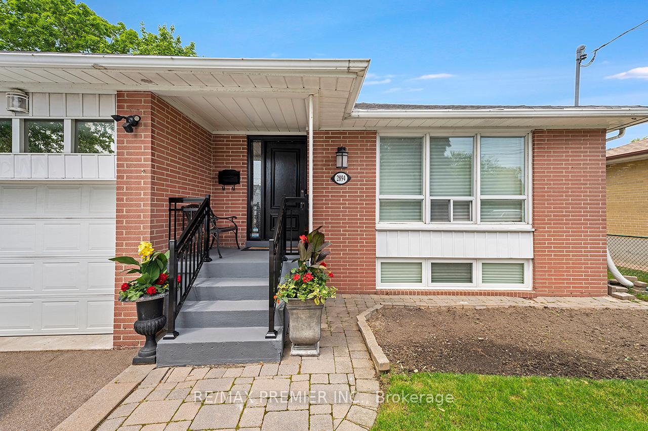 Photo 37 of 2894 Weston Road, North York, Humberlea-Pelmo Park — HOMEH