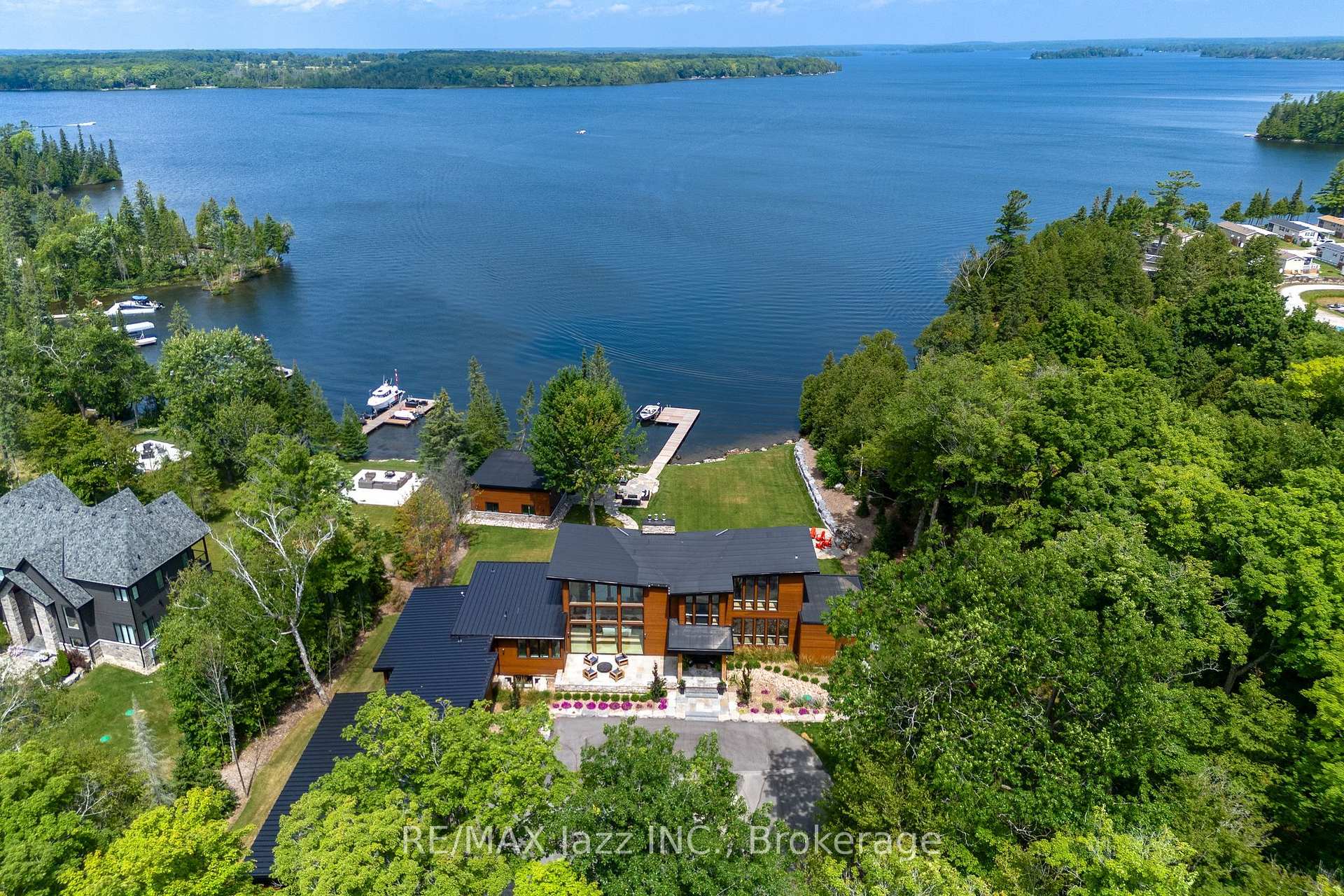 Photo 5 of 151 Elysian Fields Road, Kawartha Lakes, Fenelon — HOMEH