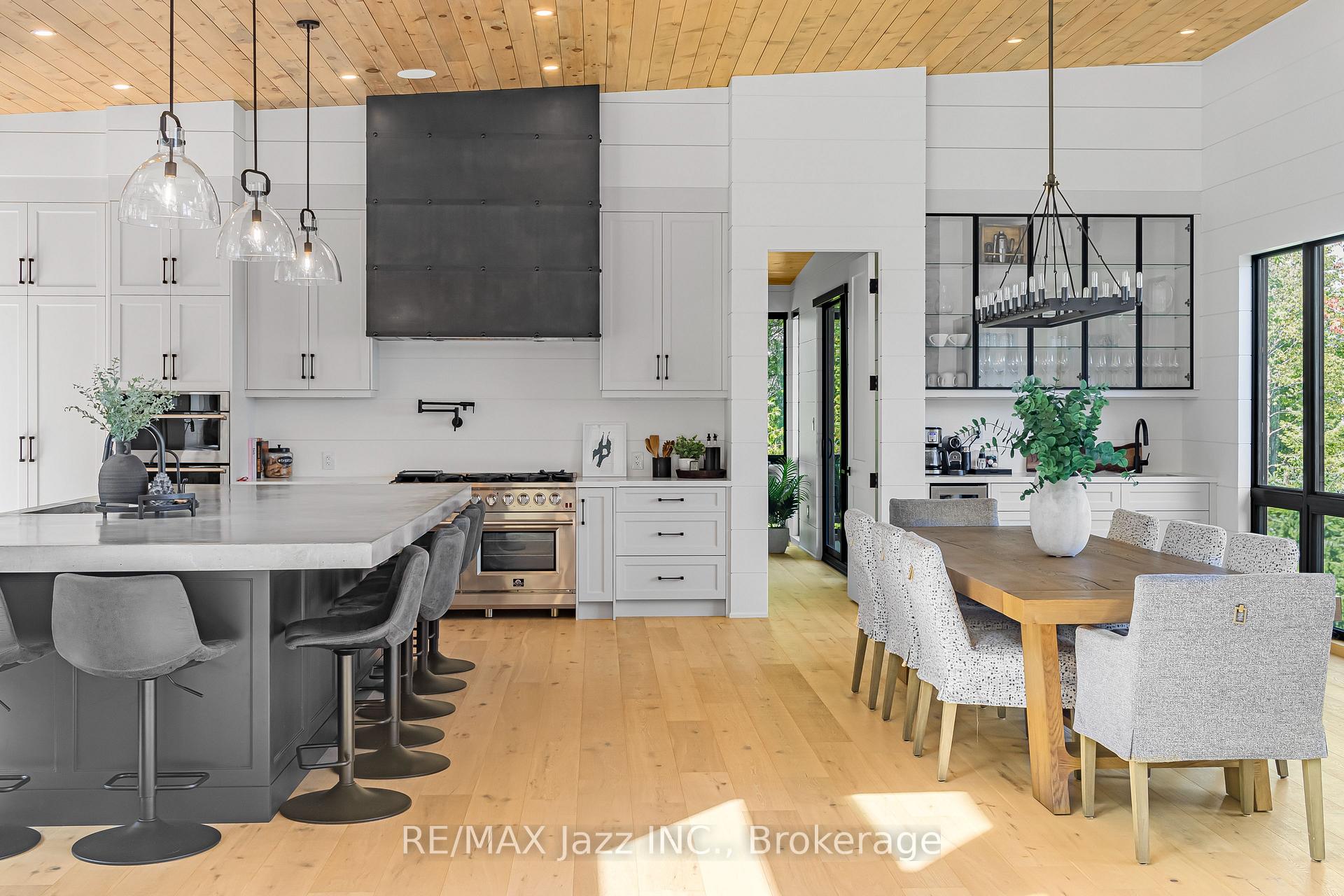 Photo 12 of 151 Elysian Fields Road, Kawartha Lakes, Fenelon — HOMEH