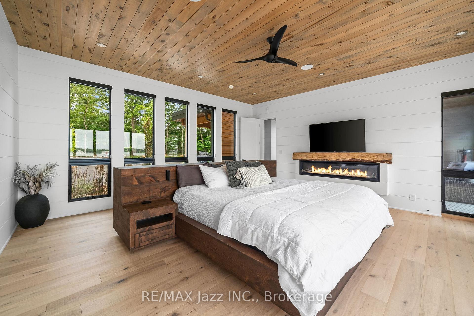 Photo 23 of 151 Elysian Fields Road, Kawartha Lakes, Fenelon — HOMEH