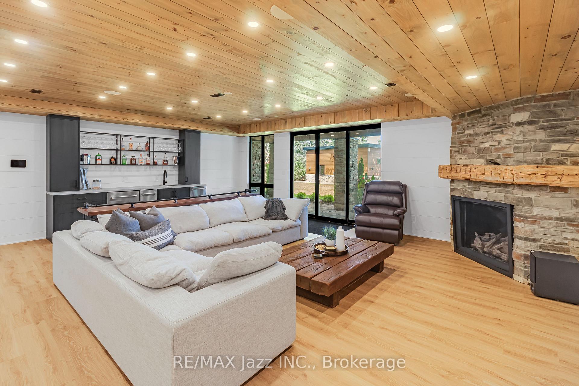 Photo 34 of 151 Elysian Fields Road, Kawartha Lakes, Fenelon — HOMEH