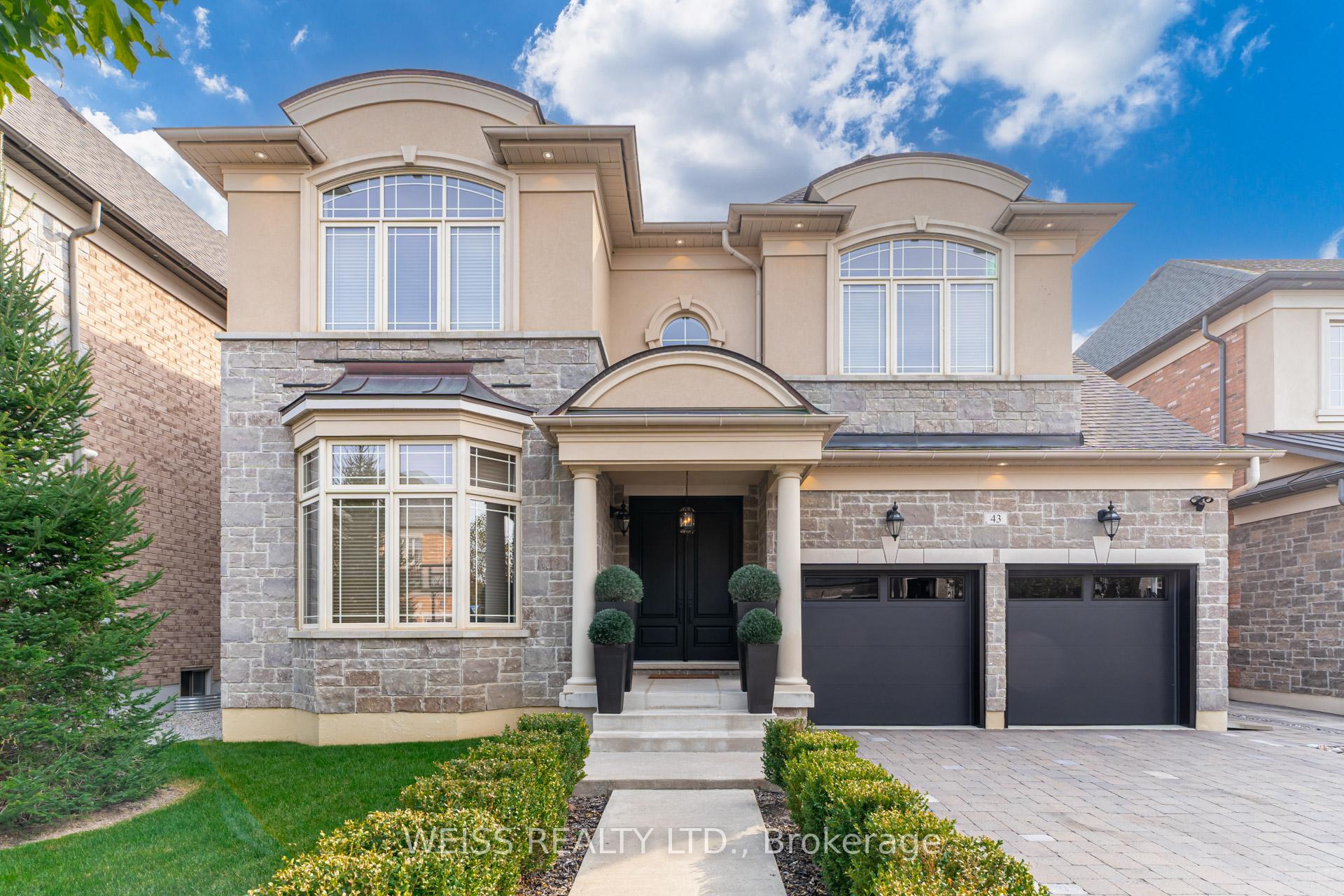Photo 2 of 43 Chesney Crescent, Vaughan, Kleinburg — HOMEH