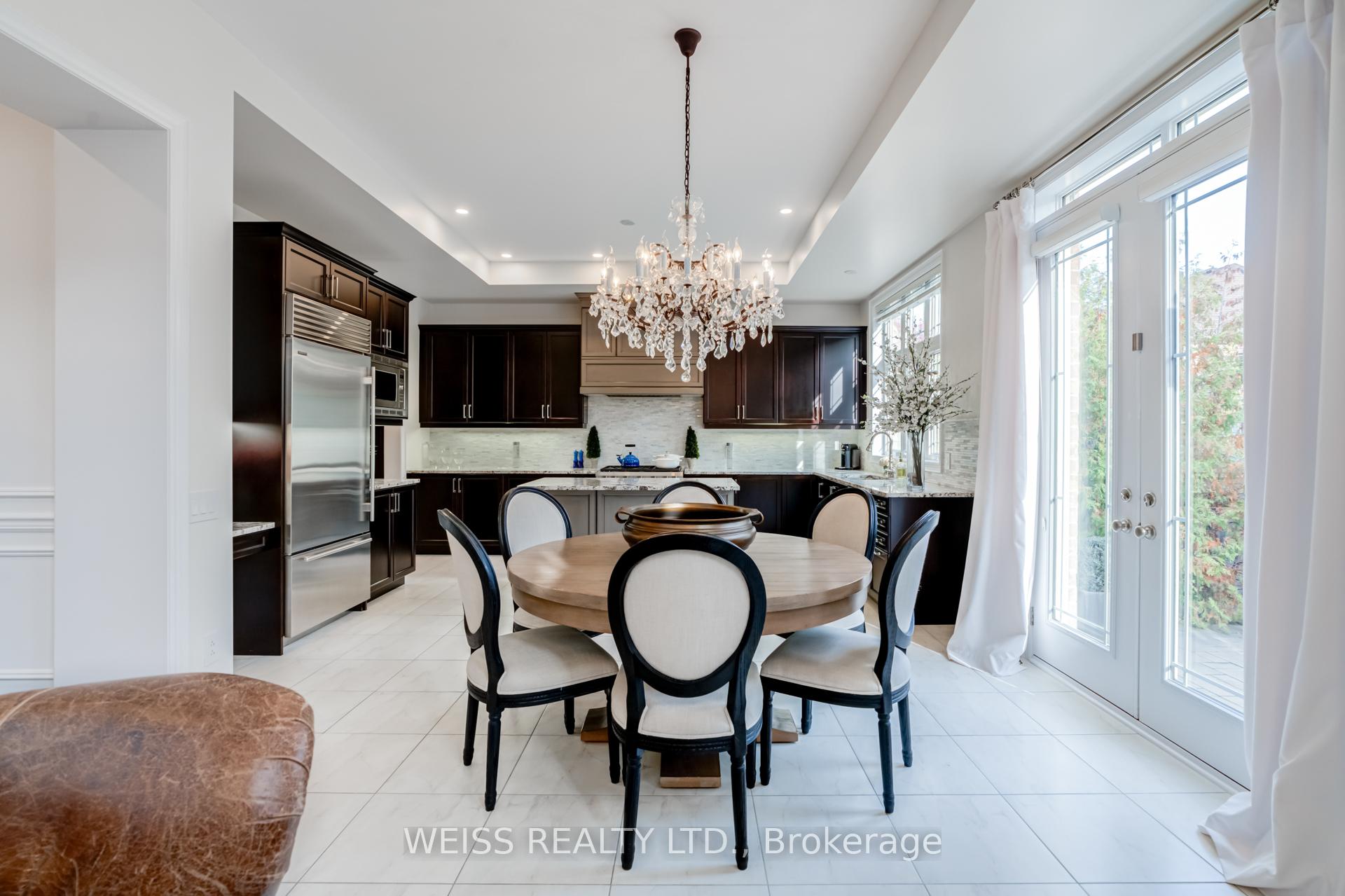 Photo 13 of 43 Chesney Crescent, Vaughan, Kleinburg — HOMEH