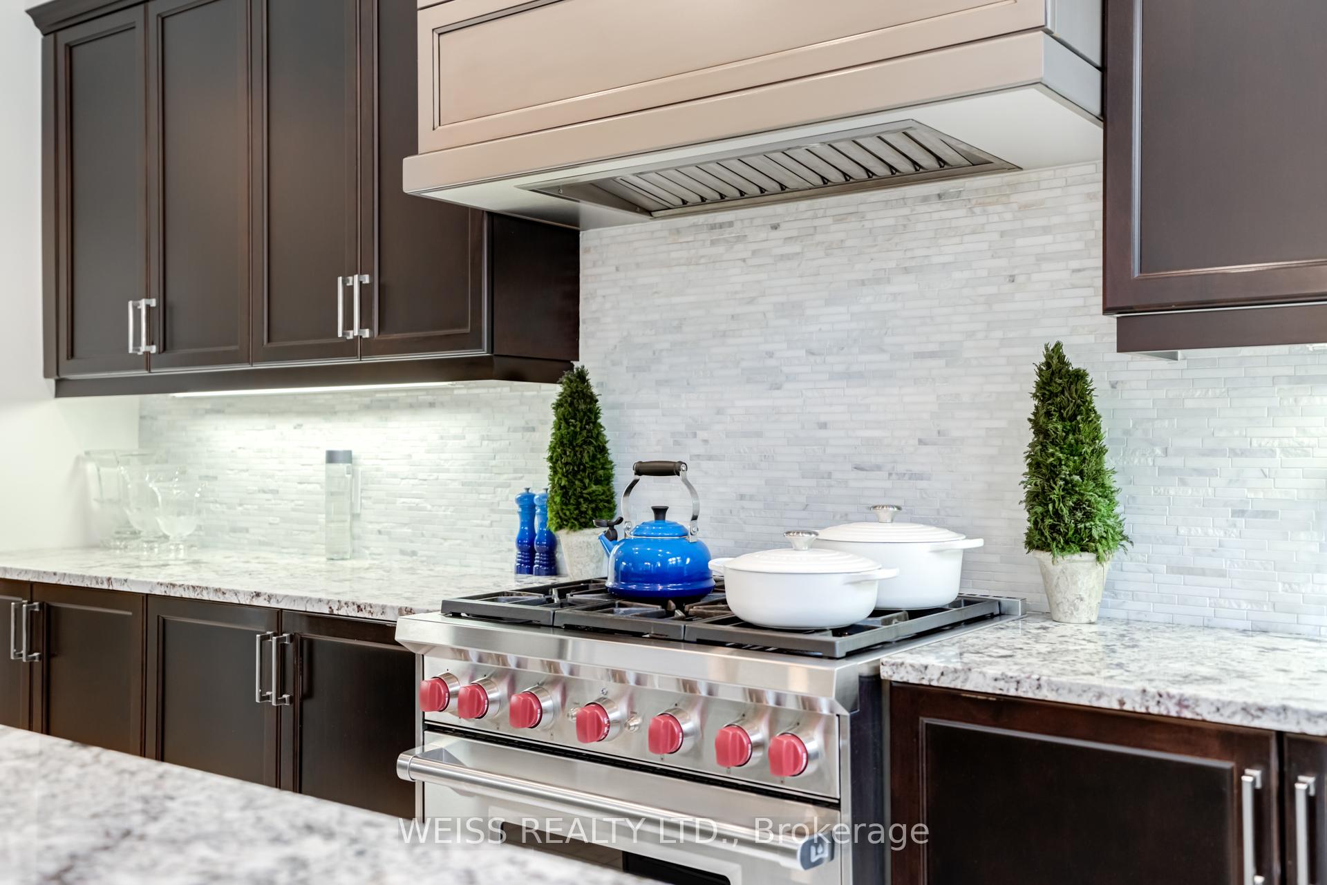 Photo 20 of 43 Chesney Crescent, Vaughan, Kleinburg — HOMEH