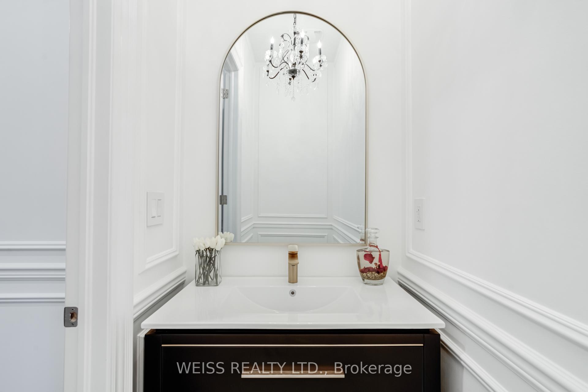 Photo 23 of 43 Chesney Crescent, Vaughan, Kleinburg — HOMEH