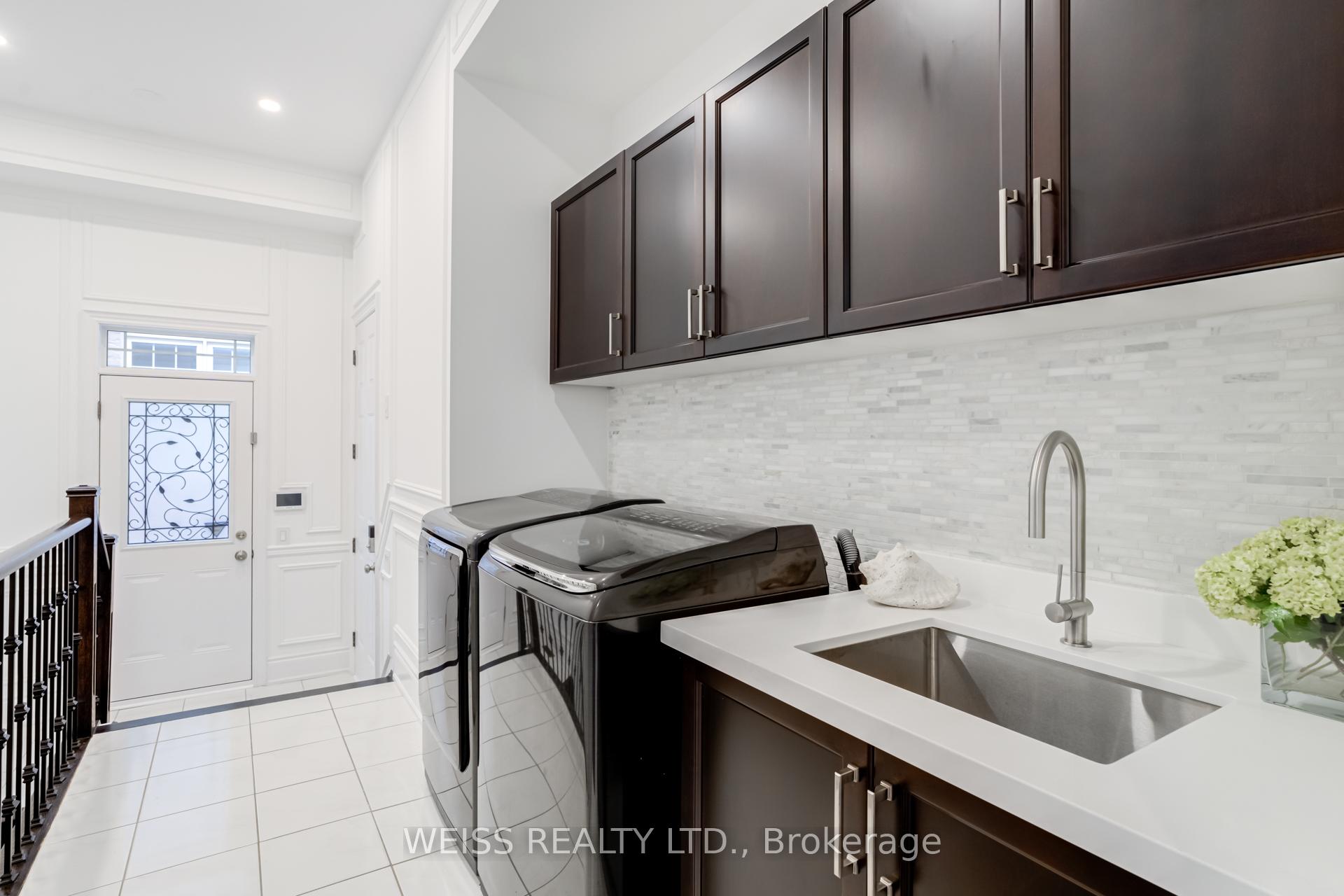 Photo 24 of 43 Chesney Crescent, Vaughan, Kleinburg — HOMEH