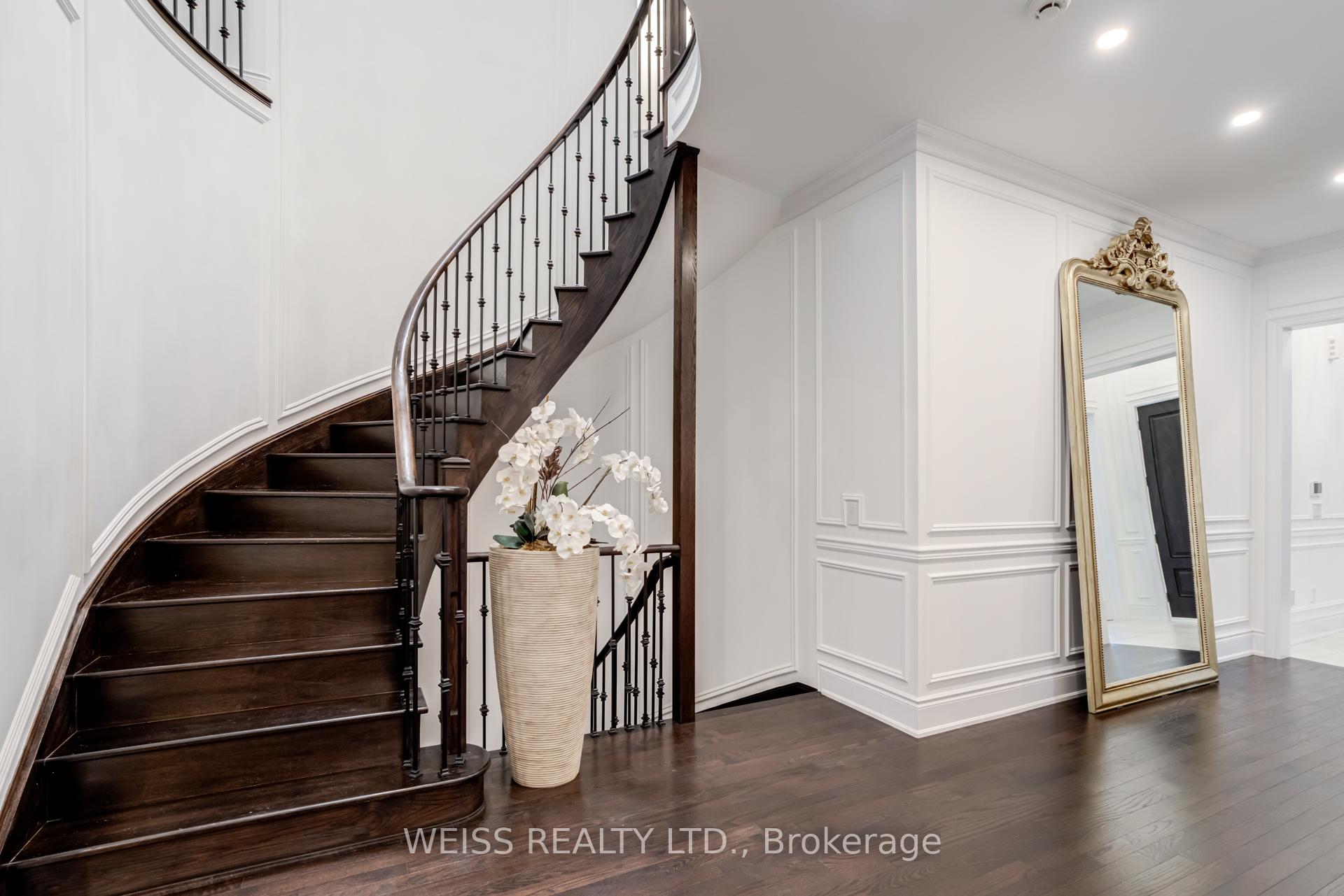 Photo 25 of 43 Chesney Crescent, Vaughan, Kleinburg — HOMEH