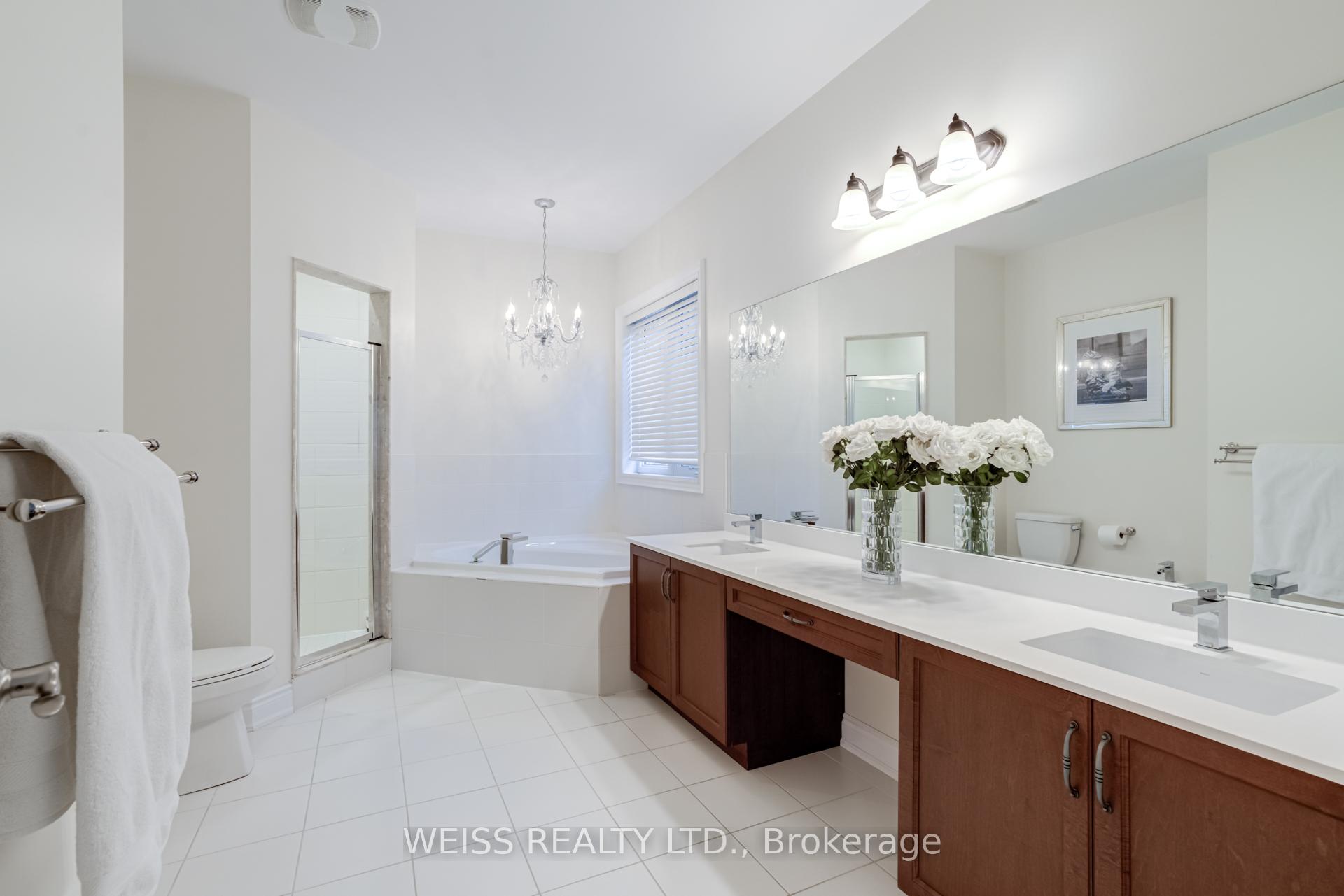 Photo 32 of 43 Chesney Crescent, Vaughan, Kleinburg — HOMEH