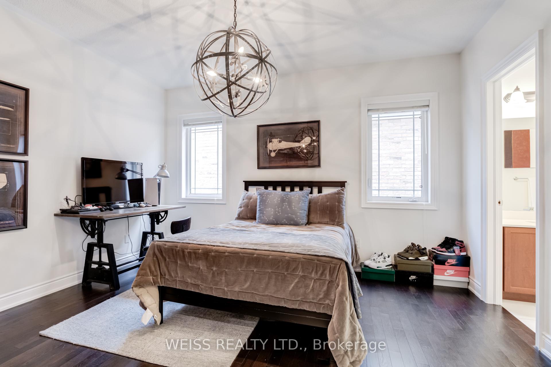 Photo 34 of 43 Chesney Crescent, Vaughan, Kleinburg — HOMEH