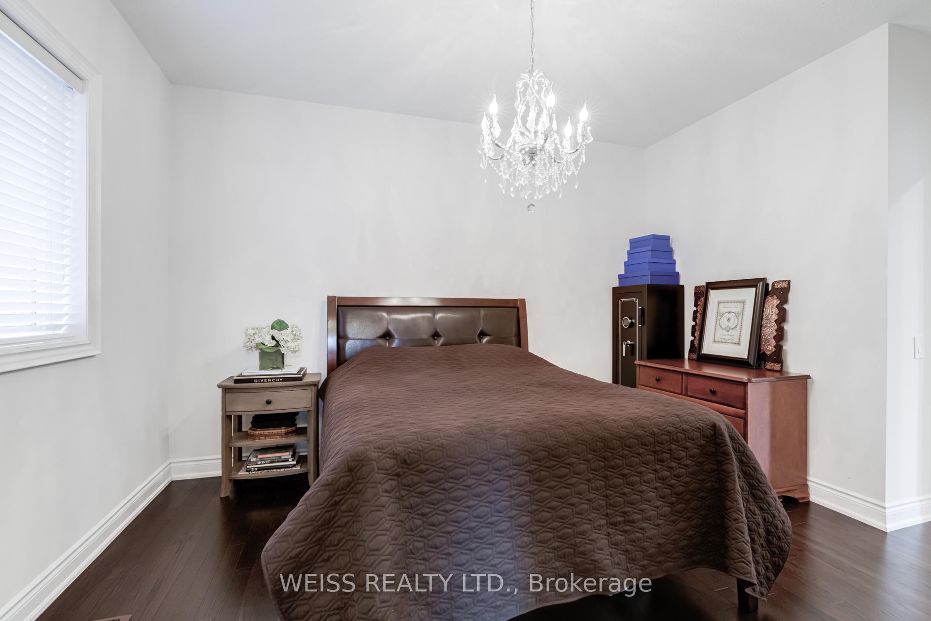 Photo 41 of 43 Chesney Crescent, Vaughan, Kleinburg — HOMEH