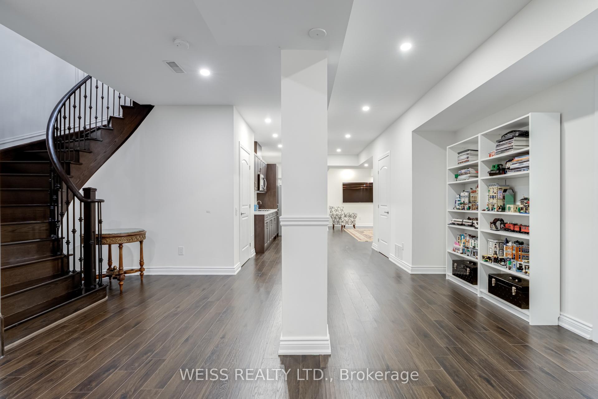 Photo 42 of 43 Chesney Crescent, Vaughan, Kleinburg — HOMEH