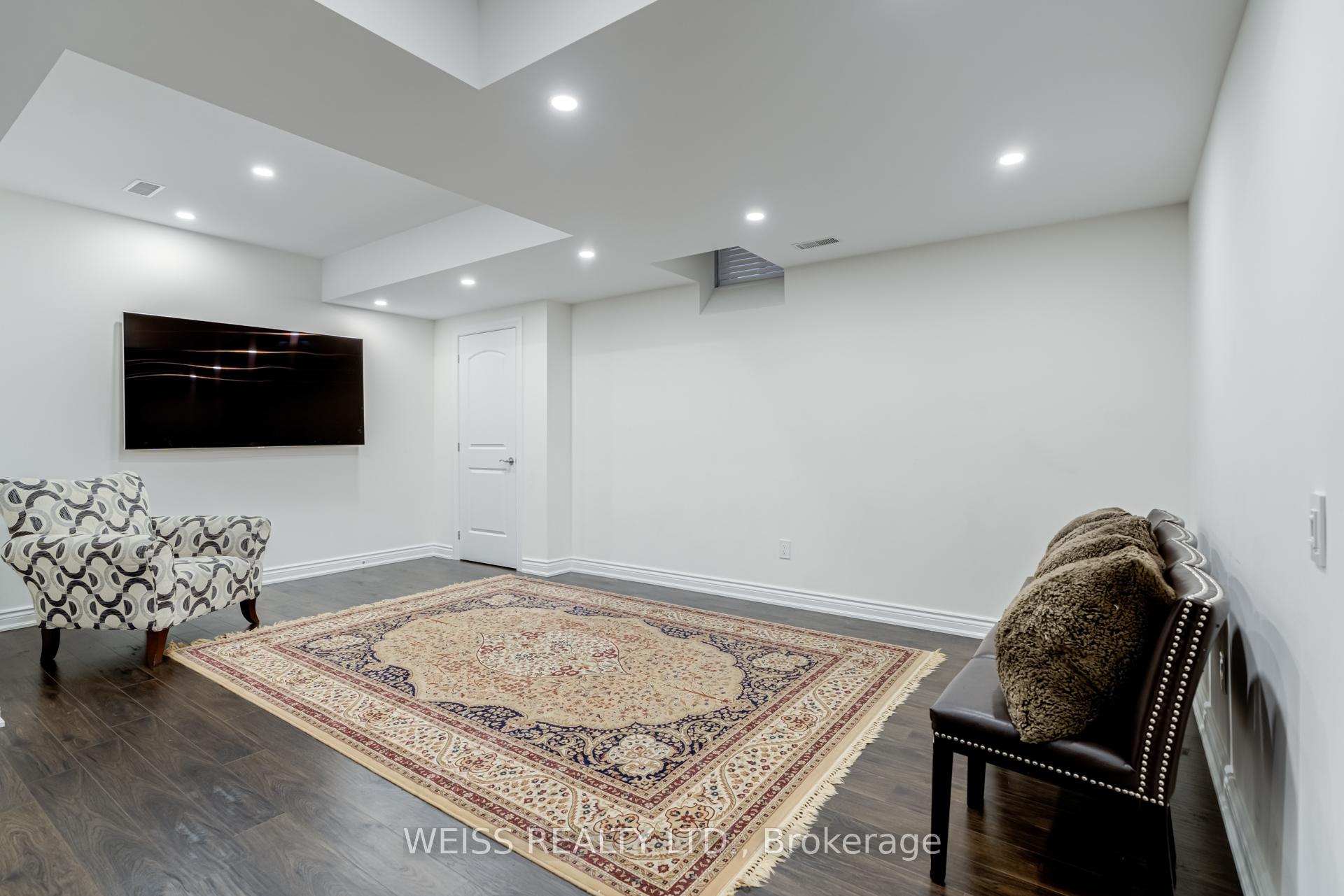 Photo 43 of 43 Chesney Crescent, Vaughan, Kleinburg — HOMEH
