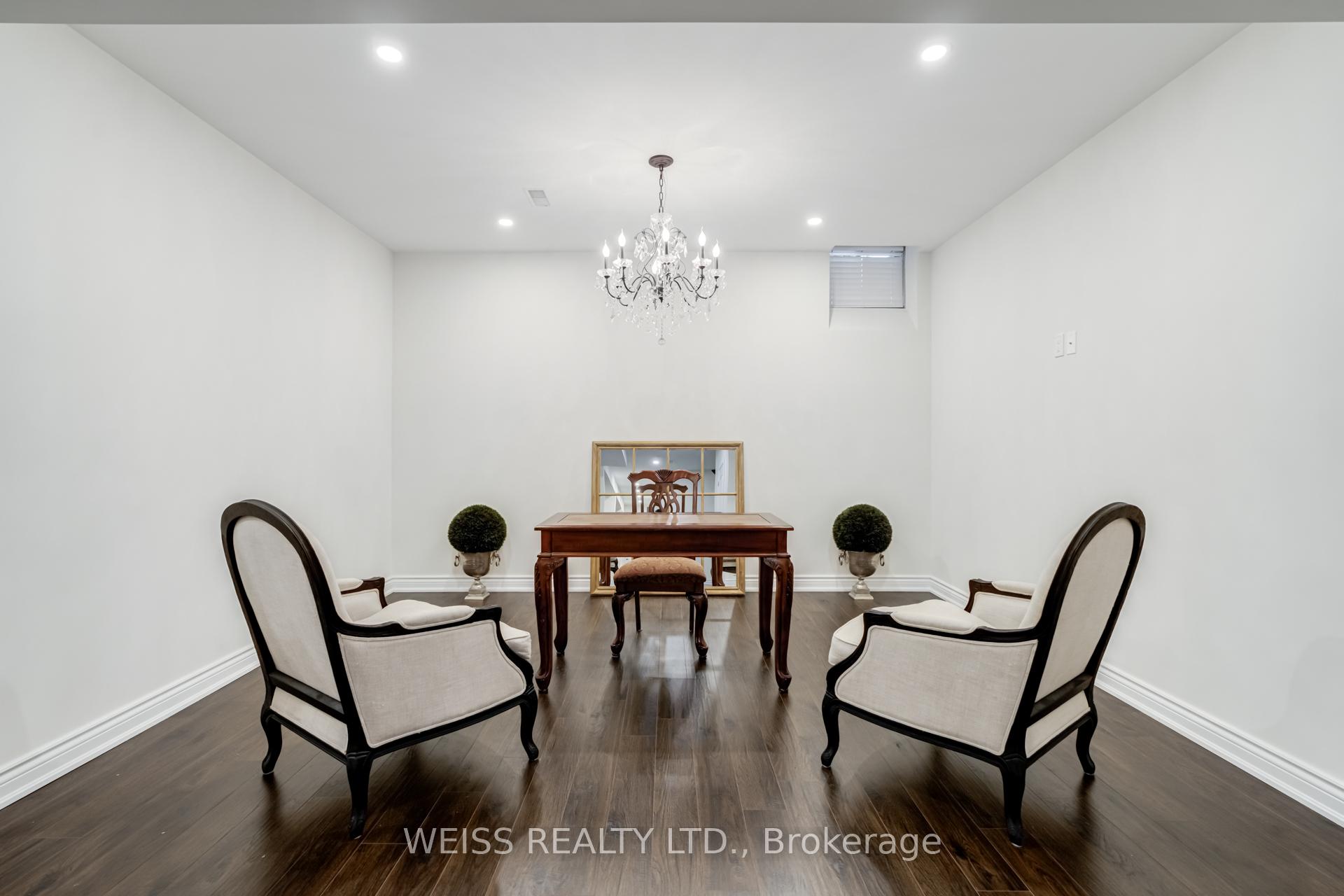 Photo 45 of 43 Chesney Crescent, Vaughan, Kleinburg — HOMEH