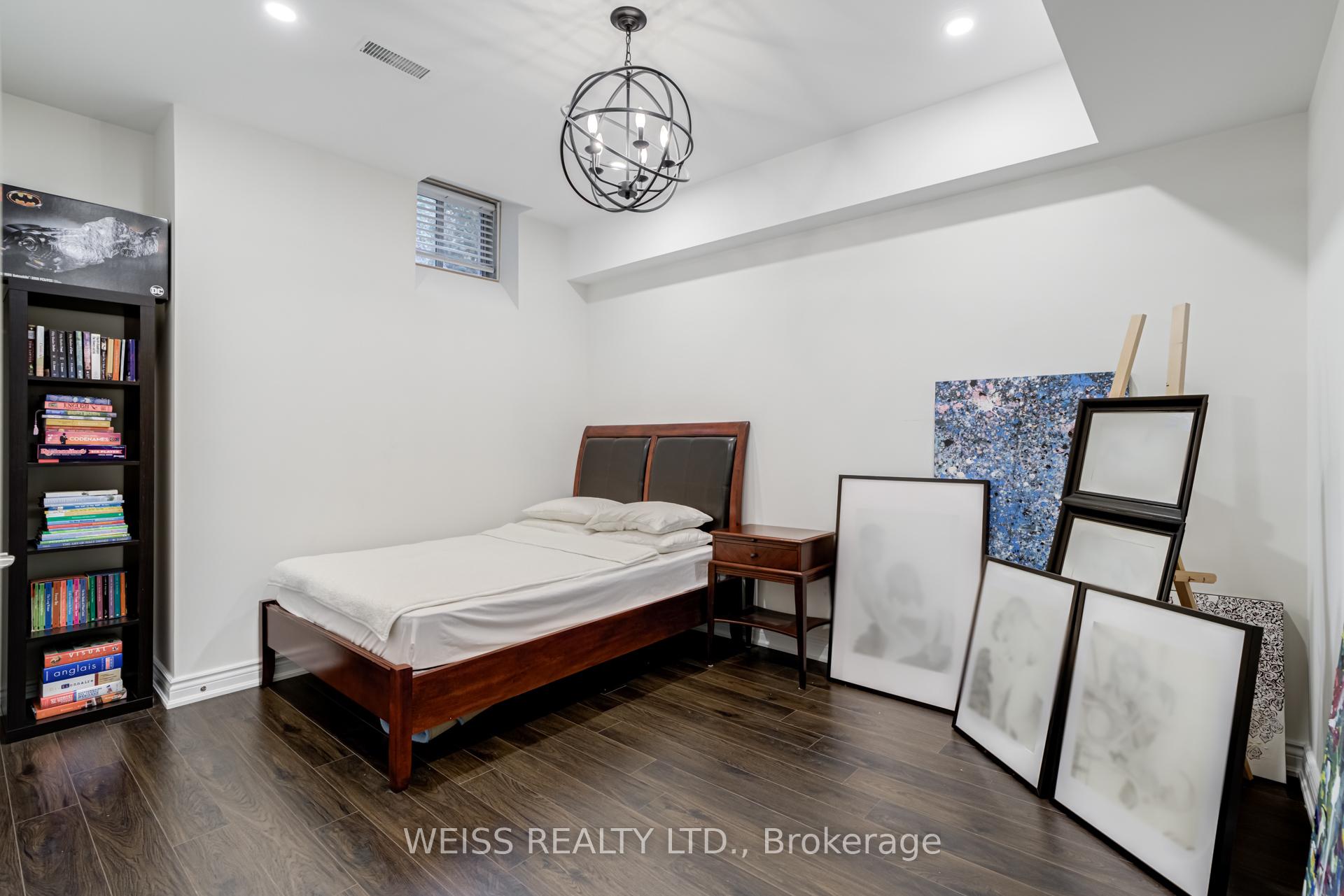 Photo 46 of 43 Chesney Crescent, Vaughan, Kleinburg — HOMEH