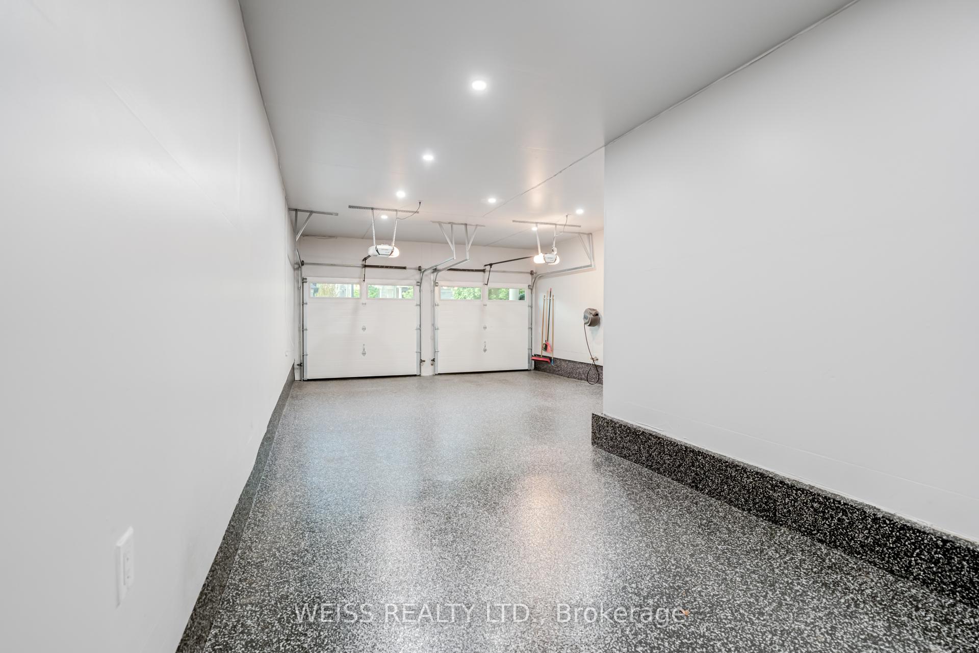 Photo 49 of 43 Chesney Crescent, Vaughan, Kleinburg — HOMEH