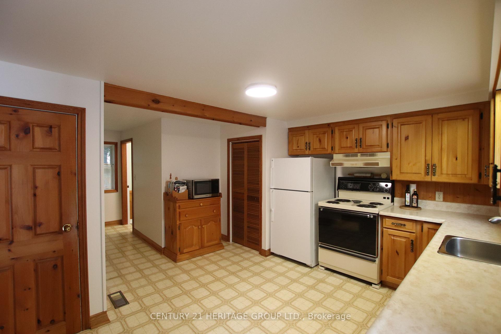 Photo 7 of 13727 Ninth Line, Whitchurch-Stouffville, Ballantrae — HOMEH