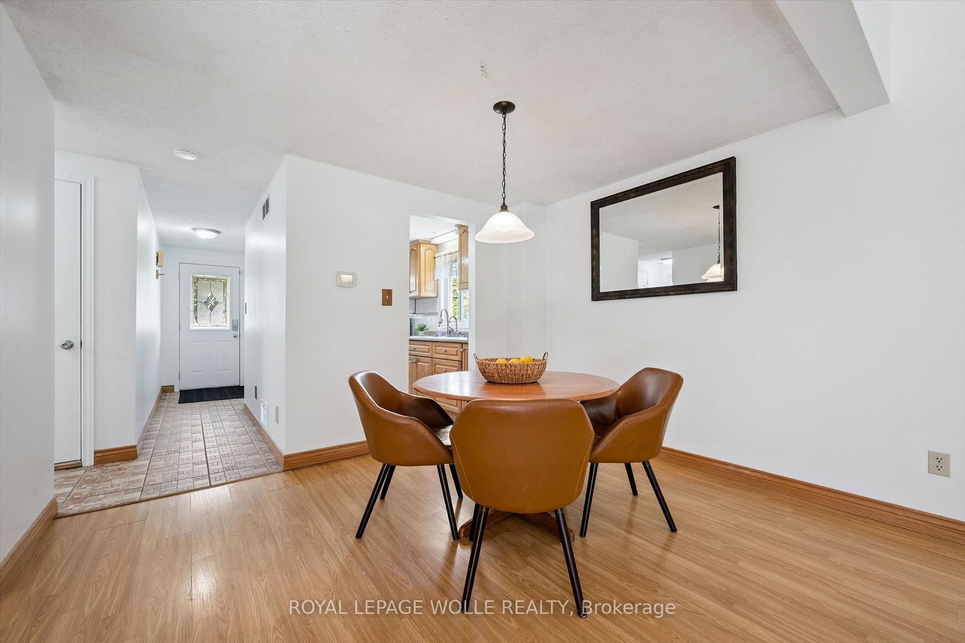 Photo 10 of 616 Westheights Drive, Kitchener, Forest Heights — HOMEH