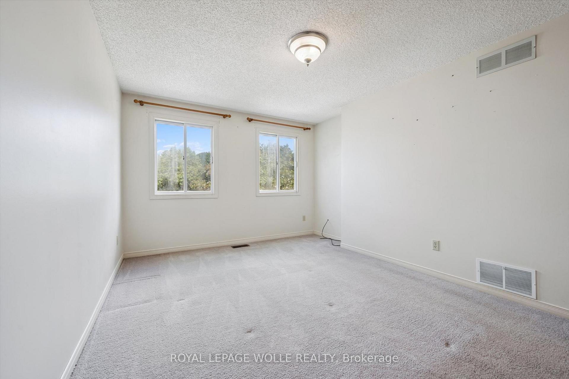 Photo 22 of 616 Westheights Drive, Kitchener, Forest Heights — HOMEH