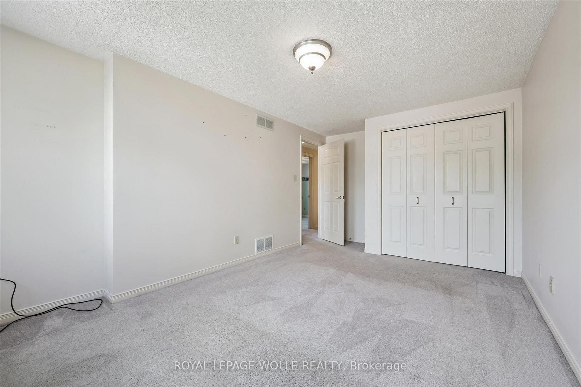 Photo 23 of 616 Westheights Drive, Kitchener, Forest Heights — HOMEH