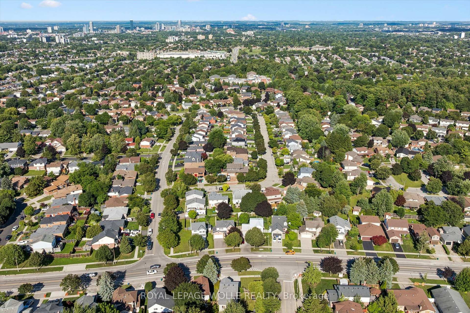 Photo 40 of 616 Westheights Drive, Kitchener, Forest Heights — HOMEH