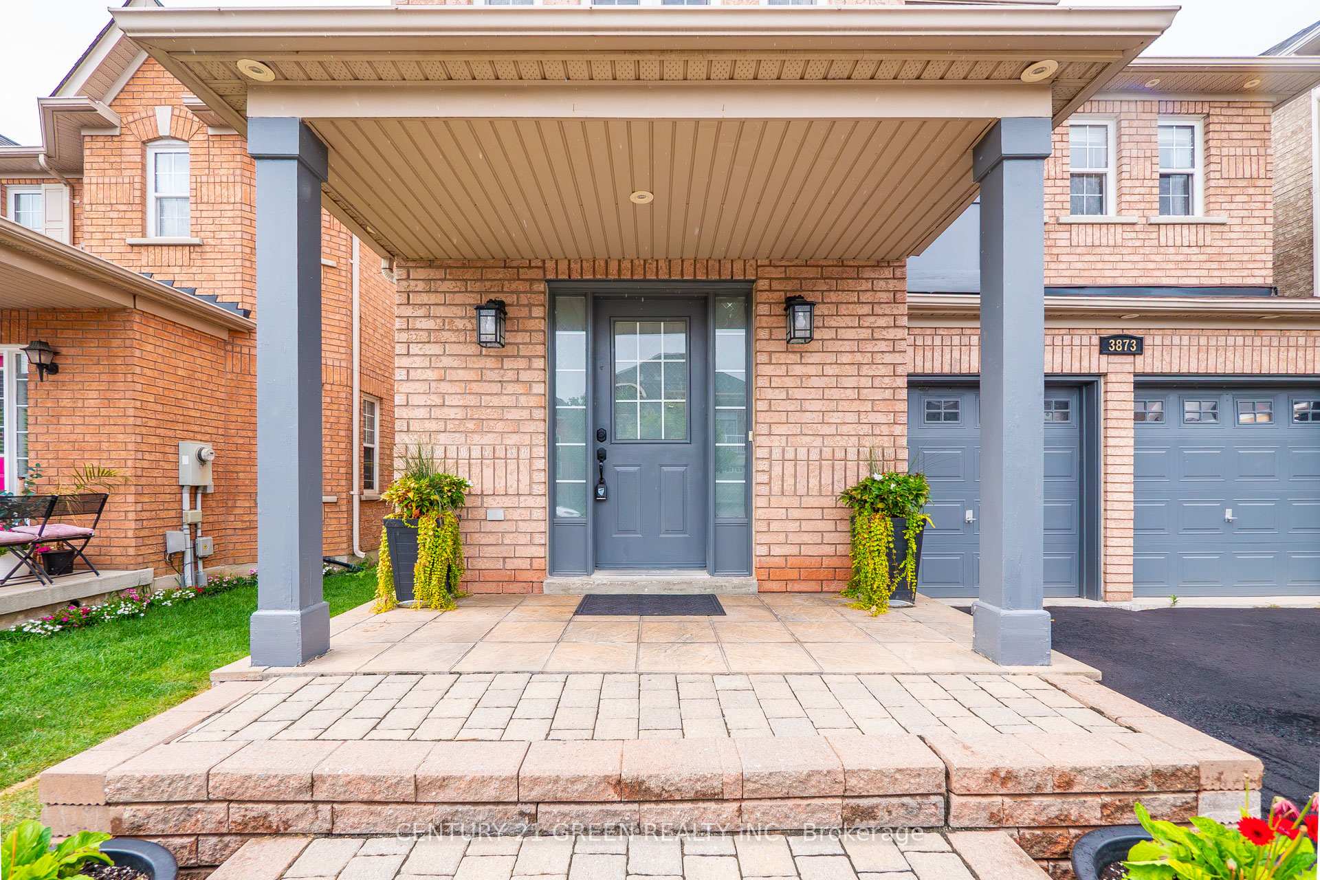 Photo 3 of 3873 Brinwood Gate, Mississauga, Churchill Meadows — HOMEH