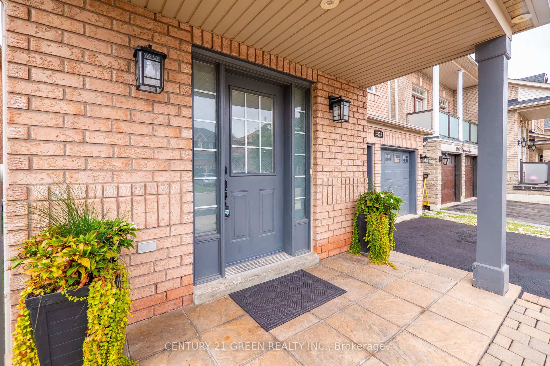 Photo 4 of 3873 Brinwood Gate, Mississauga, Churchill Meadows — HOMEH