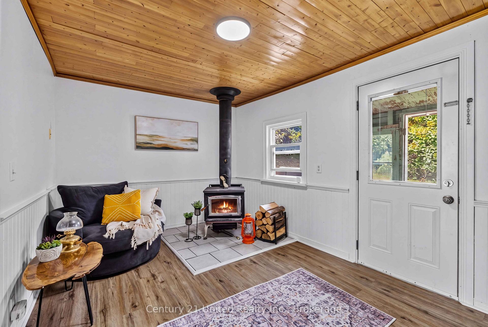 Photo 14 of 882 Peterborough Street, Douro-Dummer — HOMEH