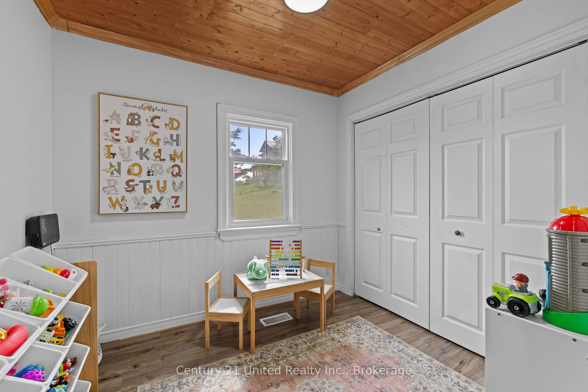 Photo 15 of 882 Peterborough Street, Douro-Dummer — HOMEH