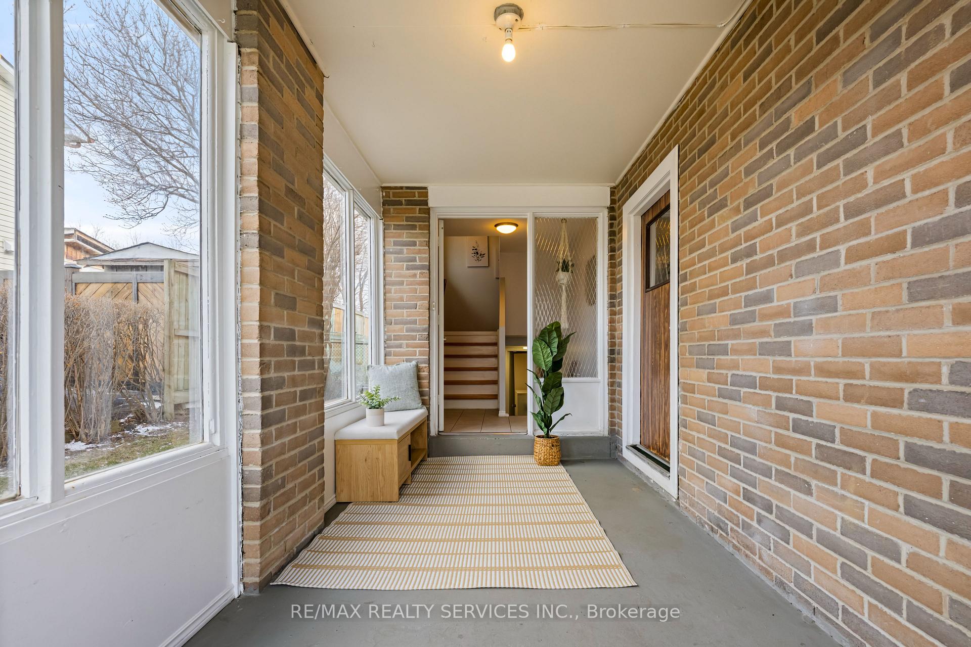 Photo 6 of 6 Glenridge Road, Brampton, Northgate — HOMEH