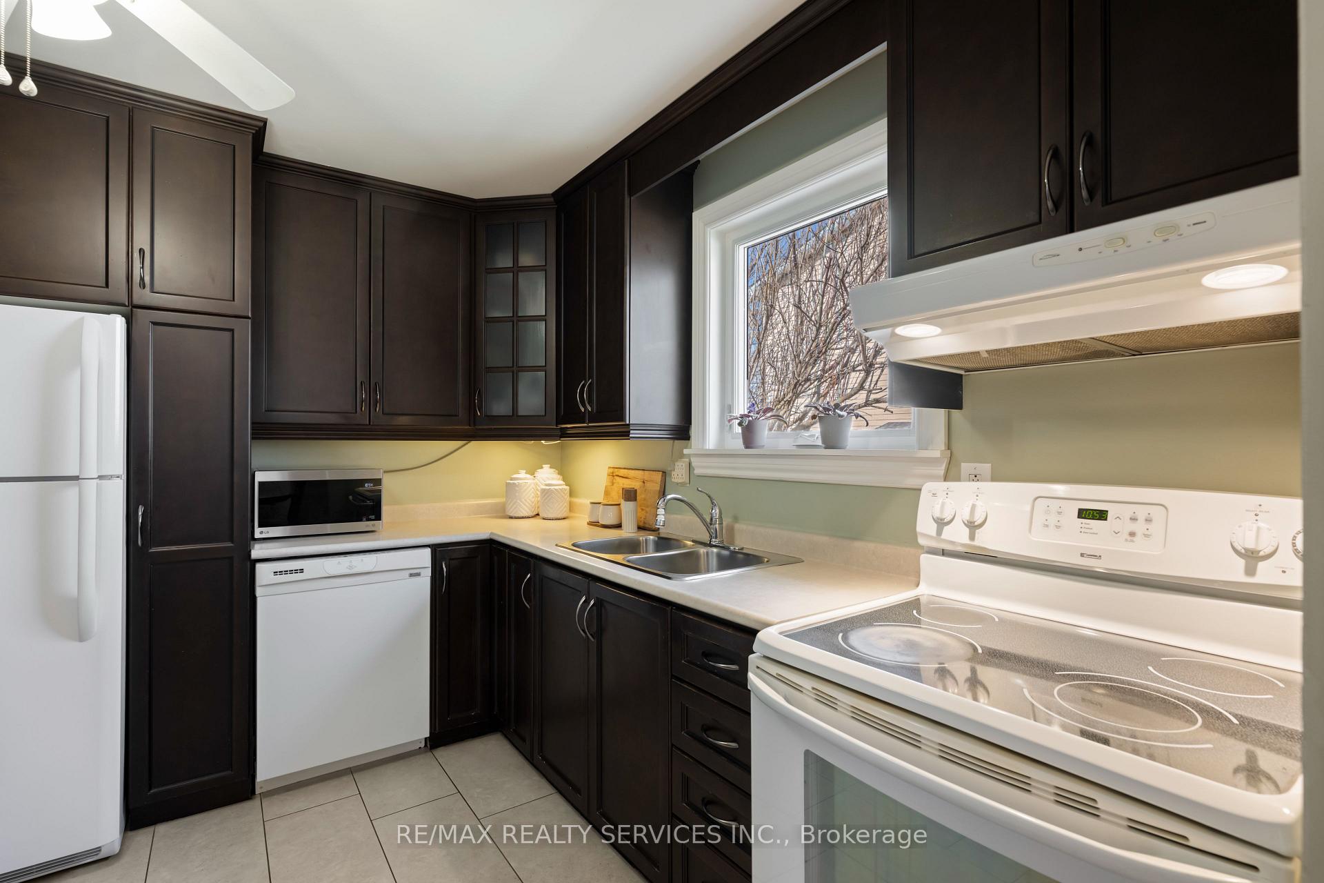 Photo 23 of 6 Glenridge Road, Brampton, Northgate — HOMEH