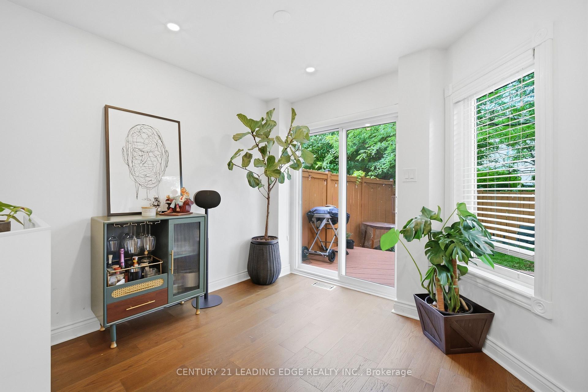 Photo 6 of 1141 Westview Terrace, Oakville, West Oak Trails — HOMEH