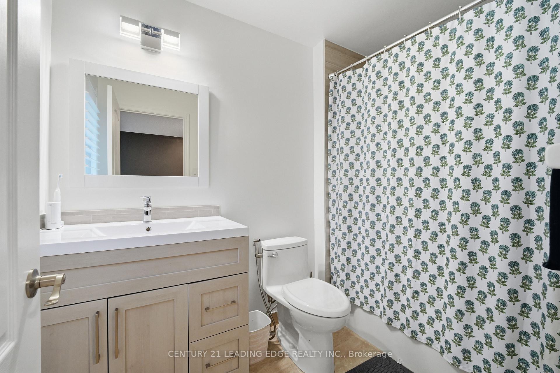 Photo 17 of 1141 Westview Terrace, Oakville, West Oak Trails — HOMEH