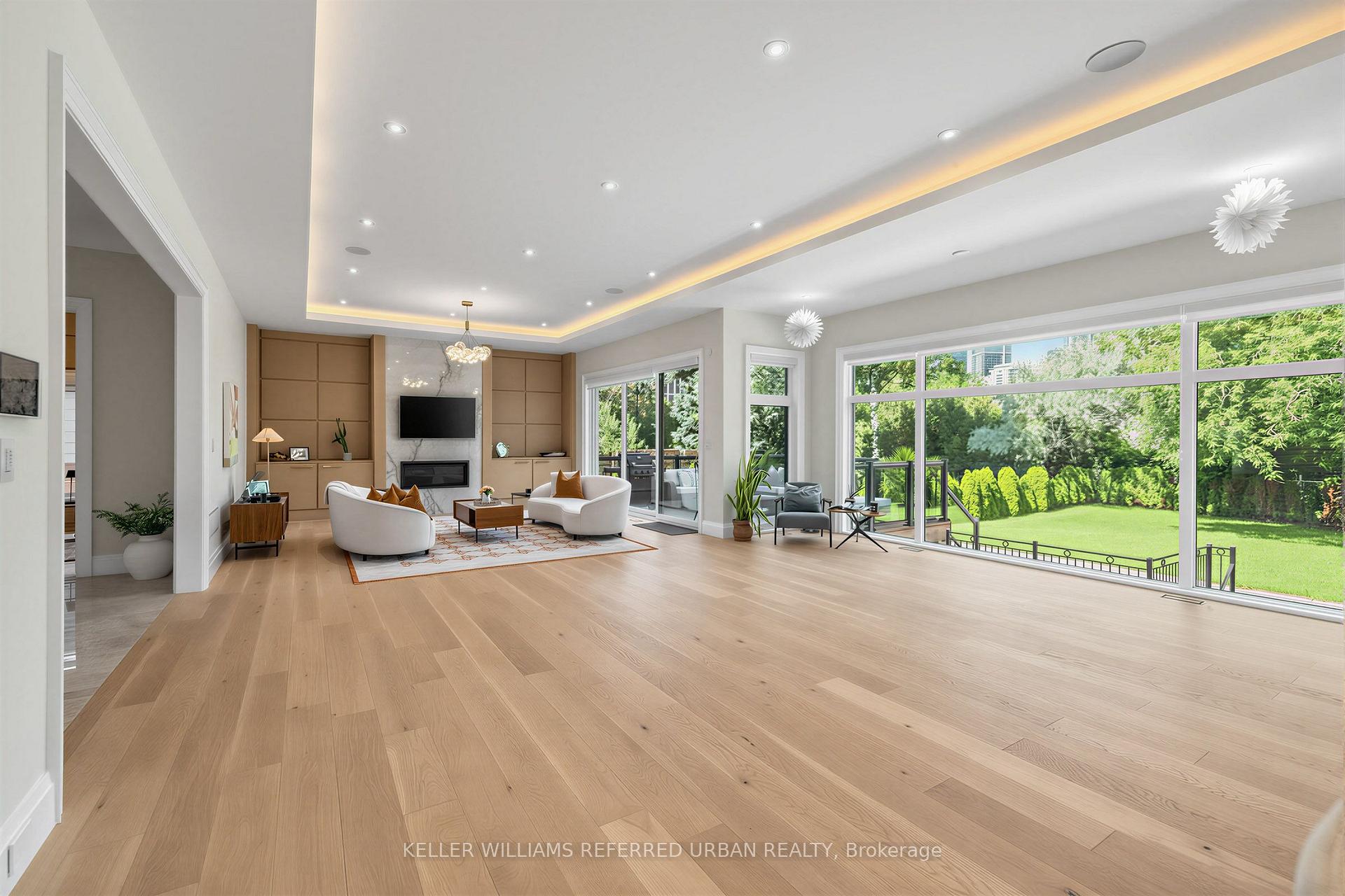 Photo 17 of 130 Upper Canada Drive, North York, St. Andrew-Windfields — HOMEH