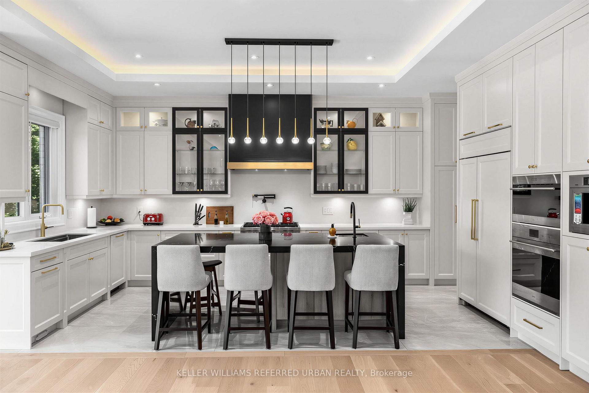 Photo 18 of 130 Upper Canada Drive, North York, St. Andrew-Windfields — HOMEH