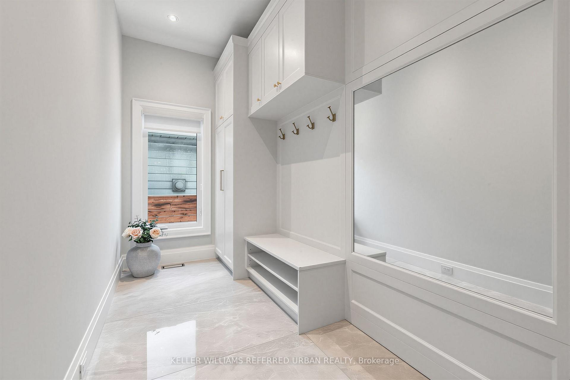 Photo 22 of 130 Upper Canada Drive, North York, St. Andrew-Windfields — HOMEH
