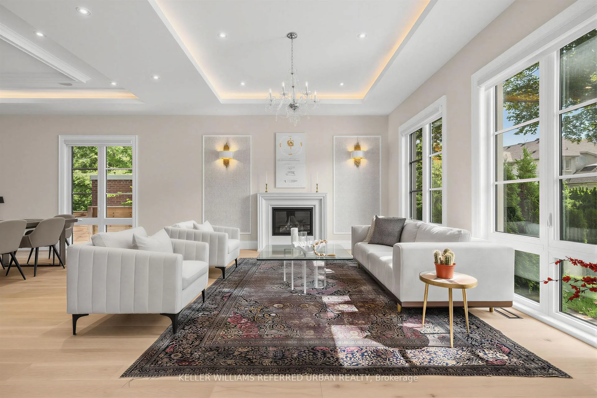 Photo 6 of 130 Upper Canada Drive, North York, St. Andrew-Windfields — HOMEH