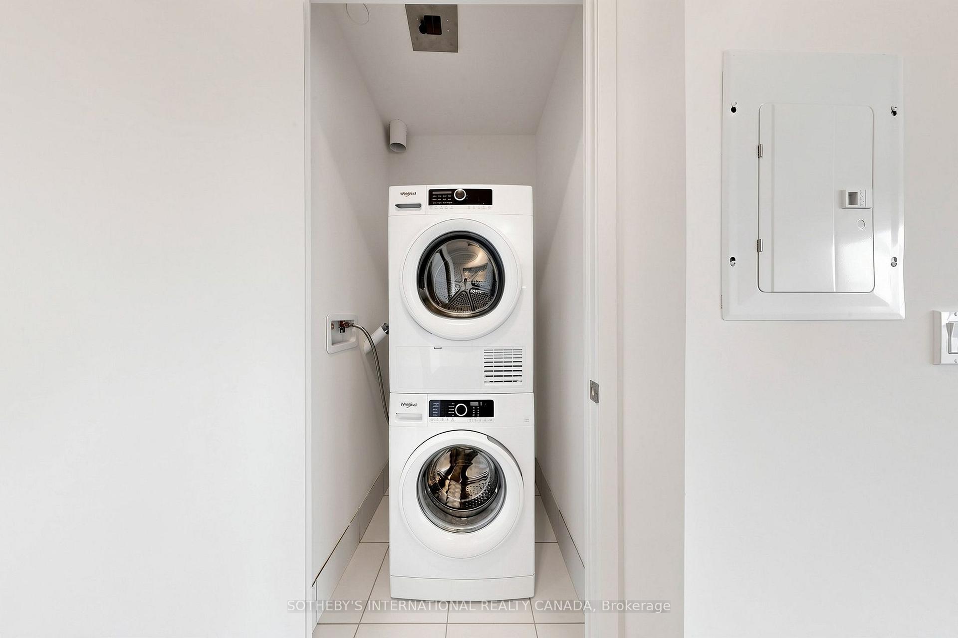 Photo 17 of Unit 1223, 2 David Eyer Road, Richmond Hill, Rural Richmond Hill — HOMEH