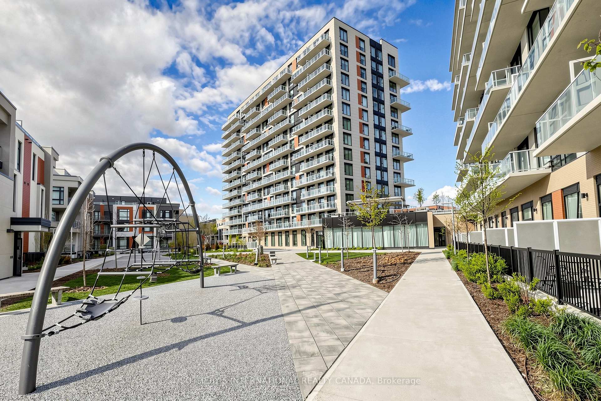 Photo 33 of Unit 1223, 2 David Eyer Road, Richmond Hill, Rural Richmond Hill — HOMEH