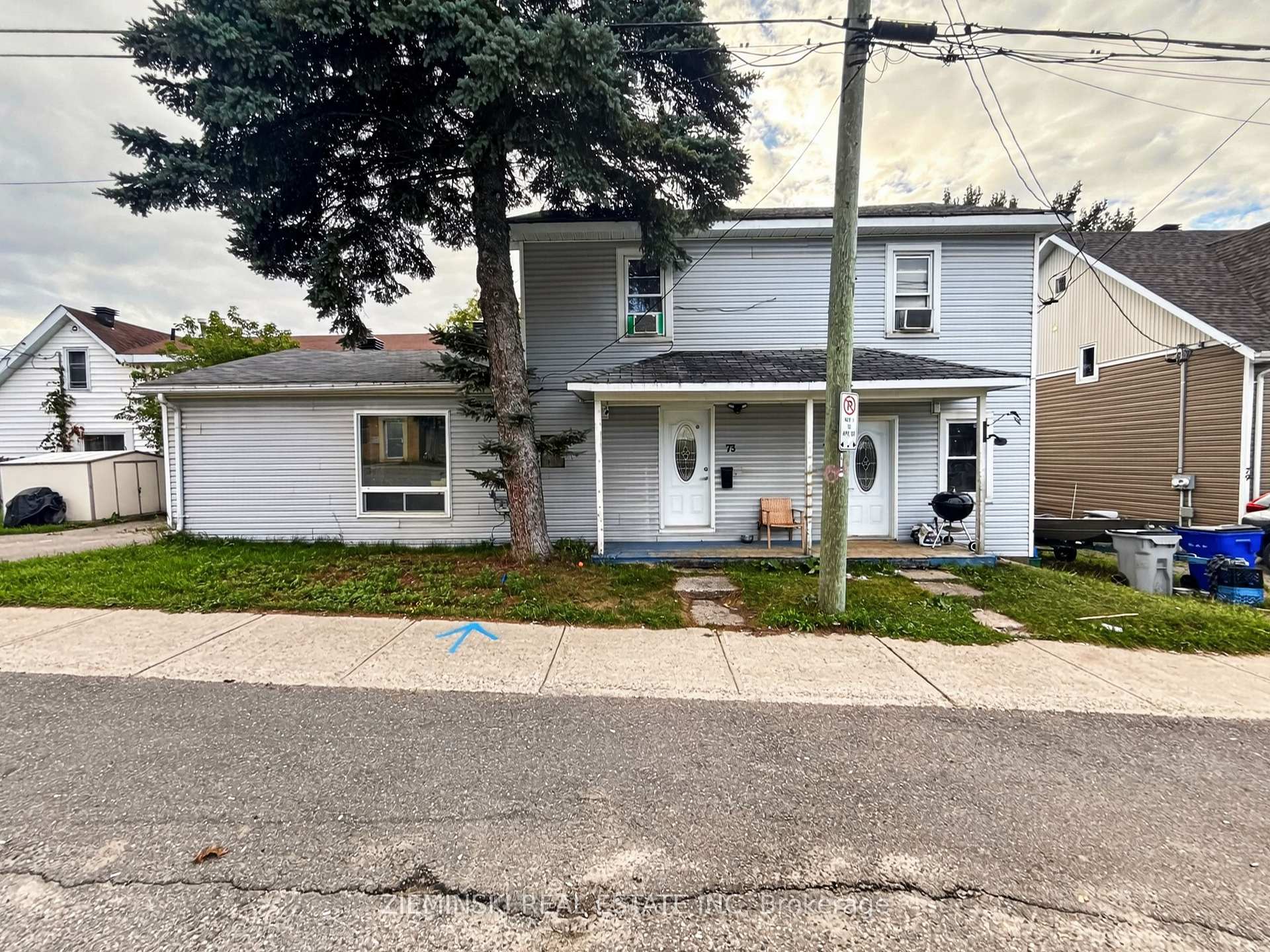 Front of 73-75 Cedar Street N