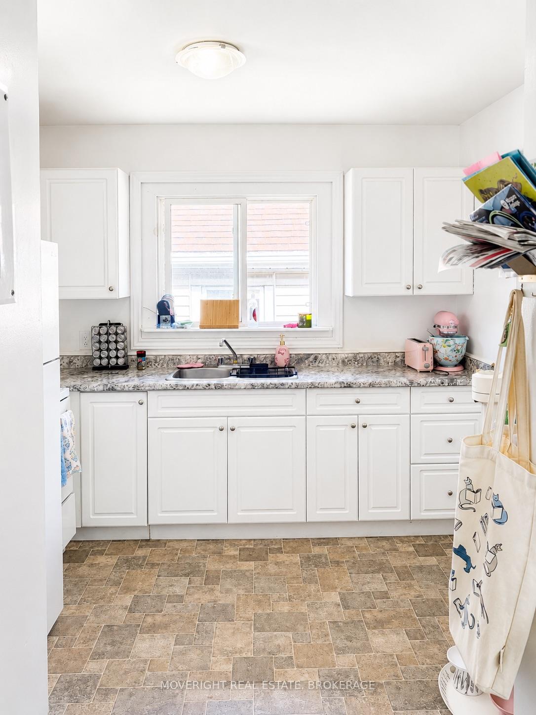 Photo 2 of Unit Unit 3, 24 Ottawa Street, St. Catharines, Downtown — HOMEH