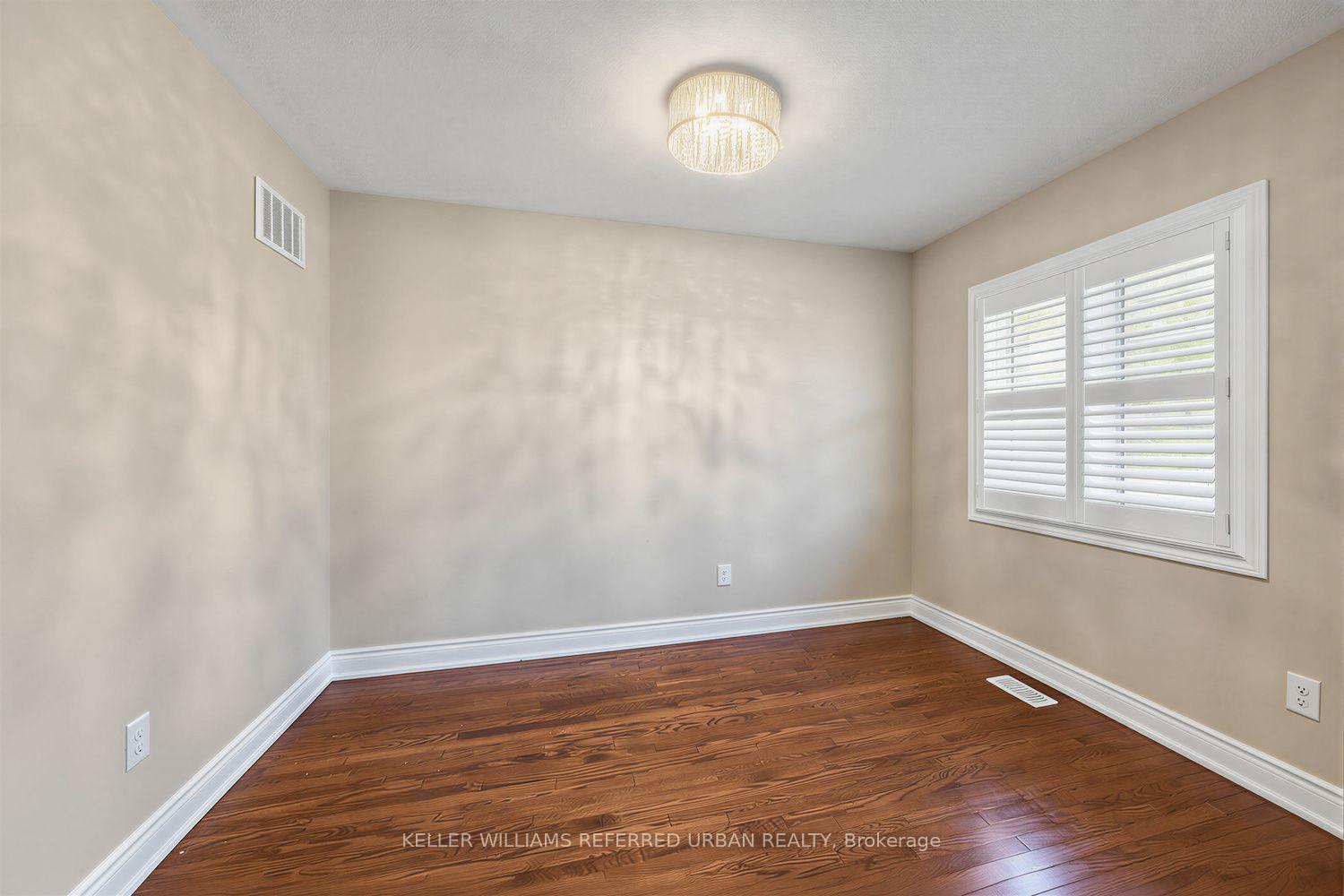 Photo 35 of 30 Deseronto Street, Brampton, Credit Valley — HOMEH