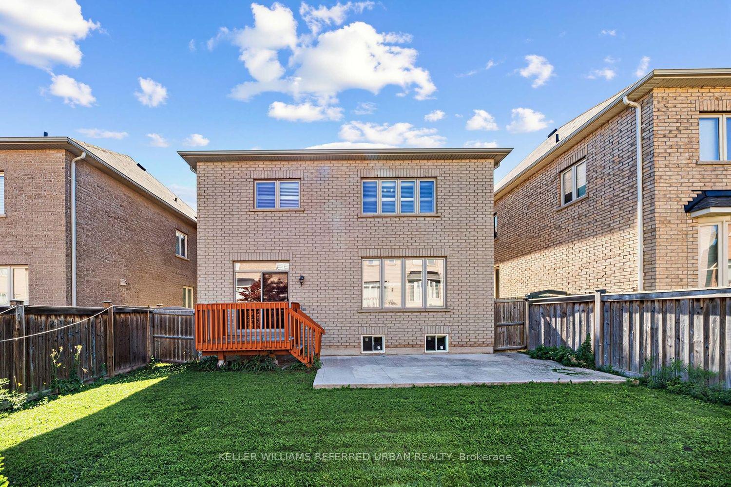 Photo 42 of 30 Deseronto Street, Brampton, Credit Valley — HOMEH