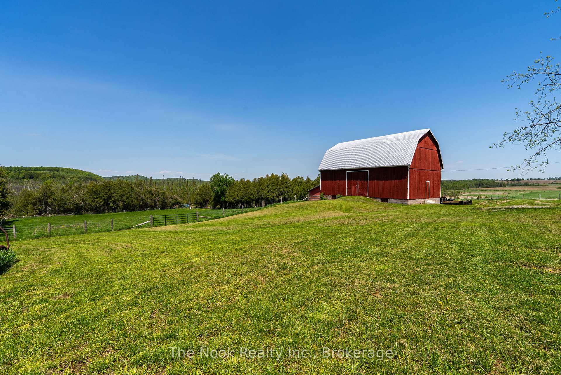 Photo 42 of 2132 County 10 Road, Cavan Monaghan, Cavan Twp — HOMEH