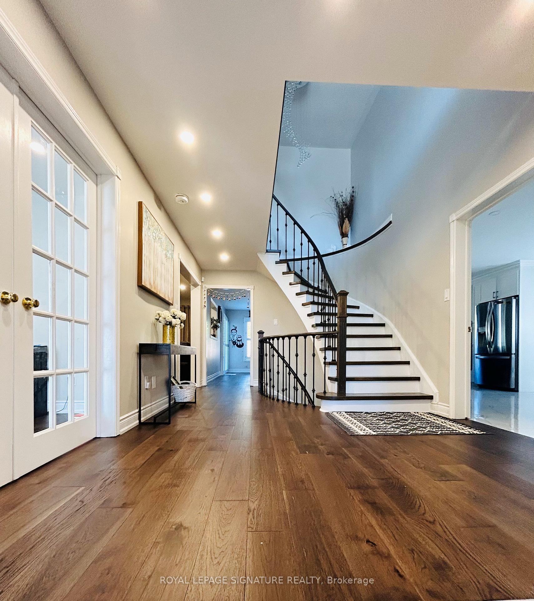 Photo 2 of Unit Upper, 2951 Kingsway Drive, Oakville, Clearview — HOMEH
